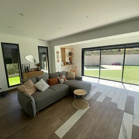 Magnifique Maison Avec Piscine 8volt65 Вилла Бэкса